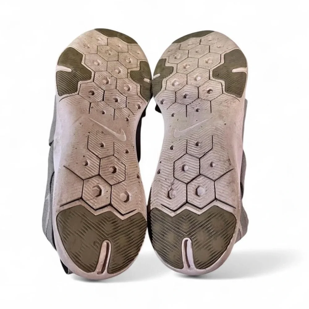 Nike Flex Gray Slip-On Sneakers